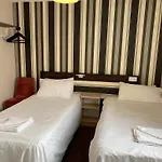 The Arncliff Hotel