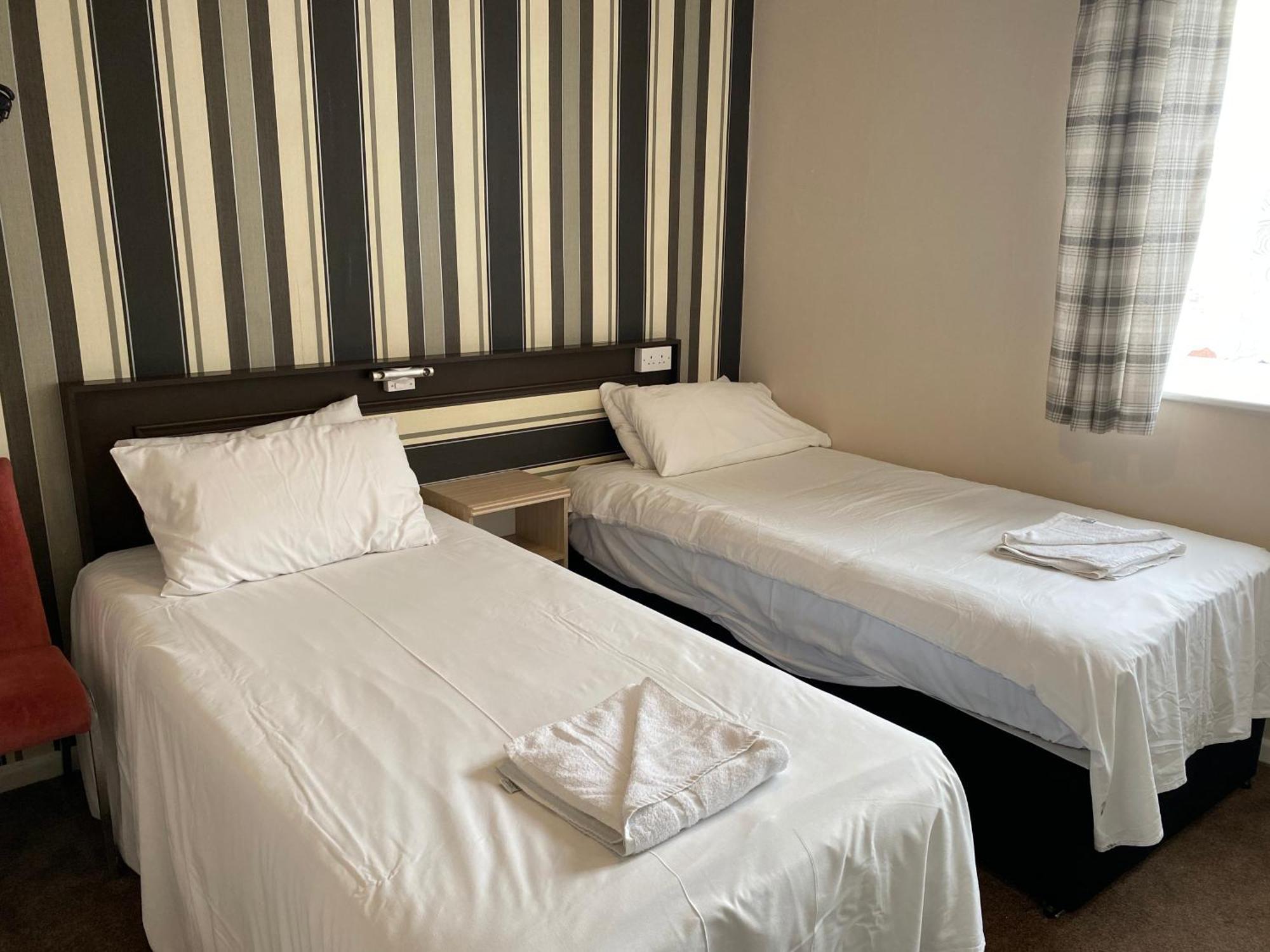 The Arncliff 3* Blackpool